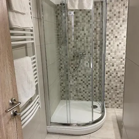 Paskom Apartmanhaz Nyergesujfalu