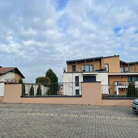 Paskom Apartmanhaz Apartament *