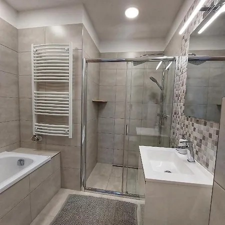 Paskom Apartmanhaz