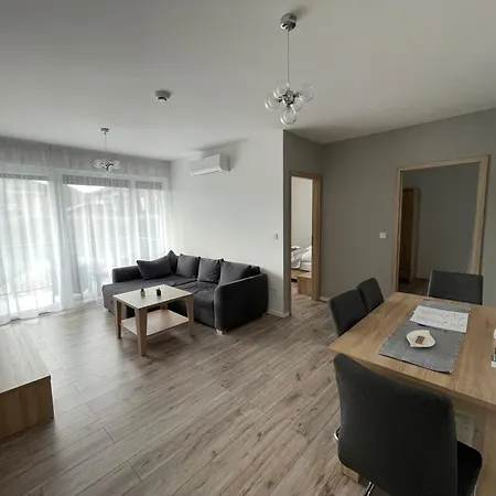 Paskom Apartmanhaz Lägenhet