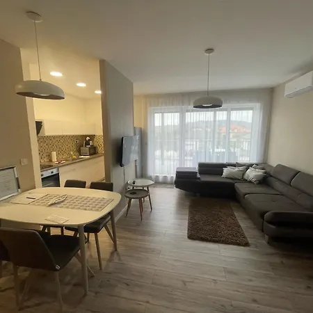 Paskom Apartman *