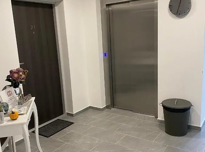 Paskom Apartmanhaz Апартаменты