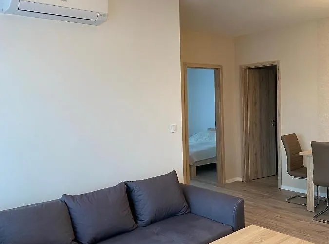 Paskom Apartmanhaz Апартаменты Nyergesujfalu