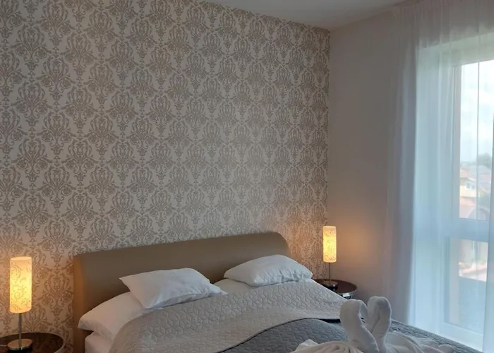 Paskom Apartmanhaz * Nyergesujfalu