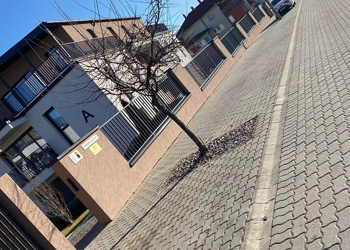 Paskom Apartmanhaz